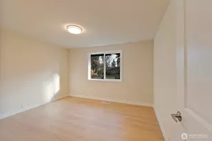 14522 NE 5th St, Bellevue, WA 98007 - Photo 16