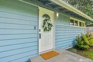 3645 67th Ave W, University Place, WA 98466 - Photo 2