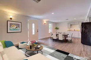 9837 Rainier Ave S, Seattle, WA 98118 - Photo 8