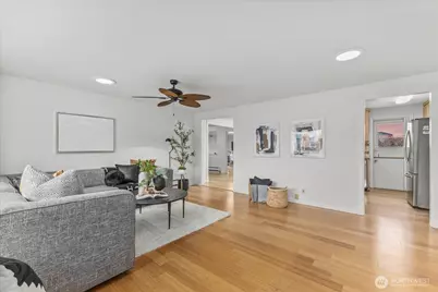 13508 Wigen Road, Lynnwood, WA 98087 - Photo 2