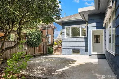 321 6th Avenue S, Kirkland, WA 98033 - Photo 16