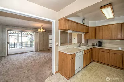 318 NE Lambert Avenue, College Place, WA 99324 - Photo 14