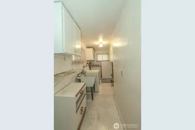 318 NE Lambert Avenue, College Place, WA 99324 - Photo 18