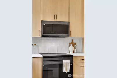 11013 Goodwin Way NE, Seattle, WA 98125 - Photo 20