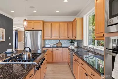 18212 85th Place W, Edmonds, WA 98026 - Photo 12