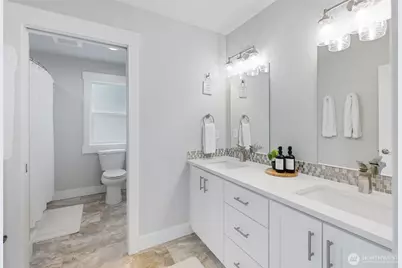 1225 34th St, Bellingham, WA 98229 - Photo 32