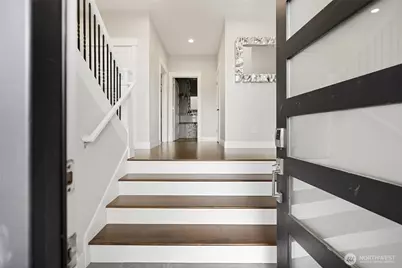 1225 34th St, Bellingham, WA 98229 - Photo 4