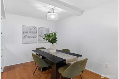 2034 14th Ave W #302, Seattle, WA 98119 - Photo 4