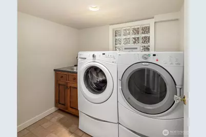4737 46th Avenue NE, Seattle, WA 98105 - Photo 24