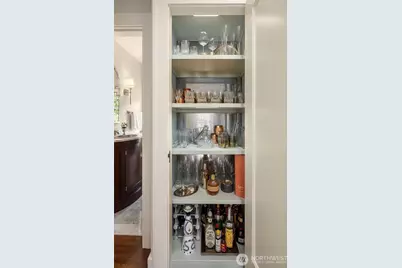 4737 46th Avenue NE, Seattle, WA 98105 - Photo 8