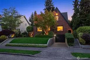 4737 46th Ave NE, Seattle, WA 98105 - Photo 2