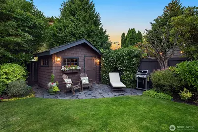 4737 46th Avenue NE, Seattle, WA 98105 - Photo 32