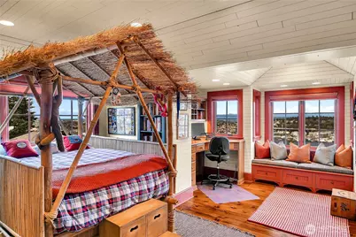 406 Galer Street, Seattle, WA 98109 - Photo 32