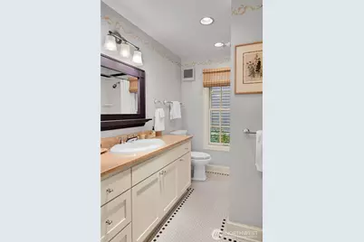 406 Galer Street, Seattle, WA 98109 - Photo 24