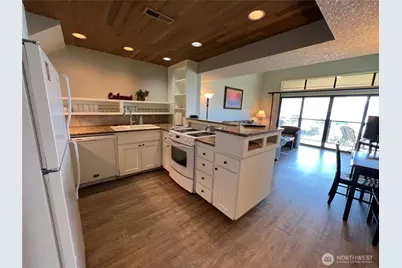 100 Lake Chelan Shores Drive #15-8F, Chelan, WA 98816 - Photo 6