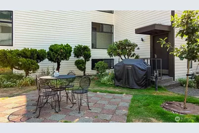 3601 24th Avenue W #207, Seattle, WA 98199 - Photo 34