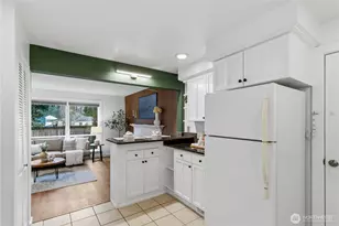 13054 30th Ave NE, Seattle, WA 98125 - Photo 10