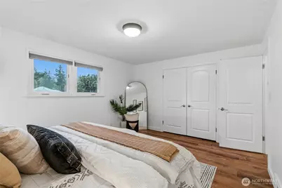 13054 30th Avenue NE, Seattle, WA 98125 - Photo 14