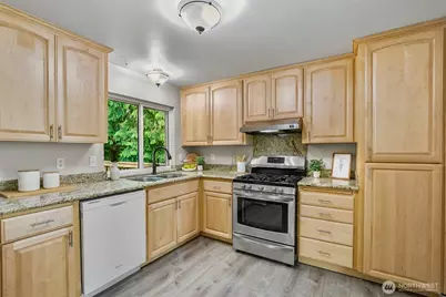 20530 11th Drive SE, Bothell, WA 98012 - Photo 6