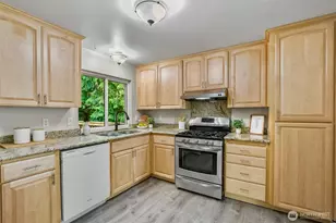 20530 11th Dr SE, Bothell, WA 98012 - Photo 6