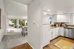 15175 Sunwood Blvd, Tukwila, WA 98188 - Photo 8