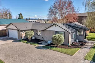 2618 16th Ave NW, Puyallup, WA 98371 - Photo 2