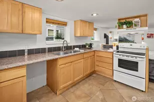 1341 N 78th St, Seattle, WA 98103 - Photo 16