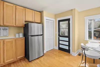 1341 N 78th Street, Seattle, WA 98103 - Photo 8