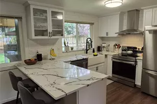 18821 SE 214th St, Renton, WA 98058 - Photo 10