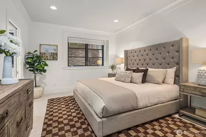 9036 NE 26th Street, Clyde Hill, WA 98004 - Photo 28