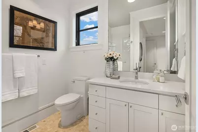 9036 NE 26th Street, Clyde Hill, WA 98004 - Photo 22