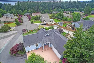 14 Zermatt Ct, Camano Island, WA 98282 - Photo 1