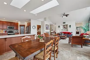 14 Zermatt Ct, Camano Island, WA 98282 - Photo 10