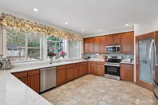 14 Zermatt Ct, Camano Island, WA 98282 - Photo 12