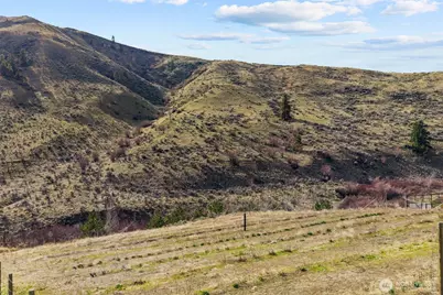 1639 Pitcher Canyon Road, Wenatchee, WA 98801 - Photo 4