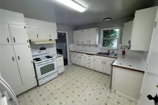 15325 4th Ave SW, Burien, WA 98166 - Photo 10