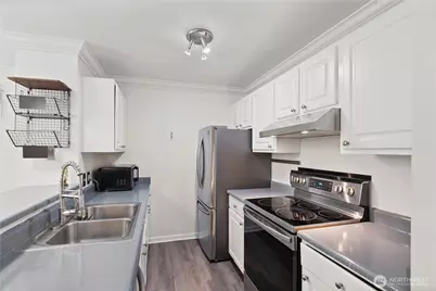 31500 33rd Place SW #C203, Federal Way, WA 98023 - Photo 6