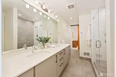 3310 W Government Way #A, Seattle, WA 98199 - Photo 12