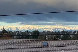 8218 2nd Ave NE, Seattle, WA 98115 - Photo 32