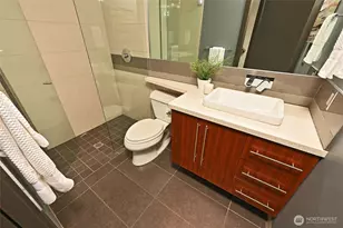 8218 2nd Ave NE, Seattle, WA 98115 - Photo 24