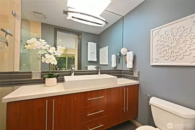 8218 2nd Avenue NE #B, Seattle, WA 98115 - Photo 18