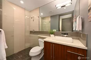 8218 2nd Ave NE, Seattle, WA 98115 - Photo 24