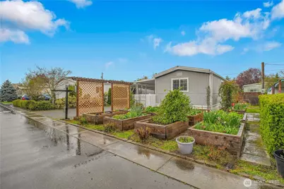 1220 NE Knowles Dr, Vancouver, WA 98685 - Photo 2