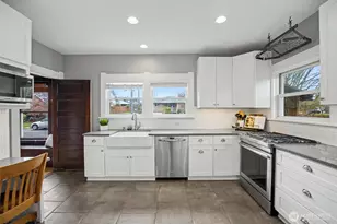 3225 N 20th St, Tacoma, WA 98406 - Photo 14