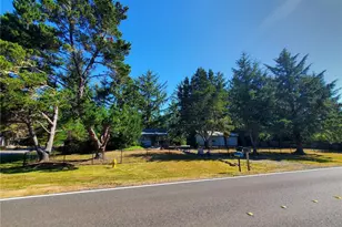 1000 Mt Olympus Ave SE, Ocean Shores, WA 98569 - Photo 1