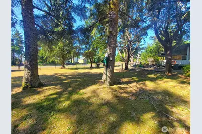 1000 Mt.Olympus Avenue SE, Ocean Shores, WA 98569 - Photo 18