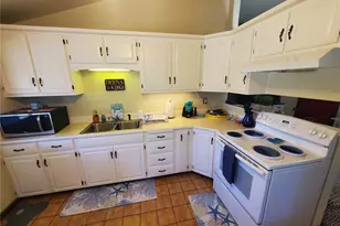 1000 Mt Olympus Ave SE, Ocean Shores, WA 98569 - Photo 10