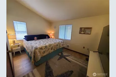 1000 Mt.Olympus Avenue SE, Ocean Shores, WA 98569 - Photo 12