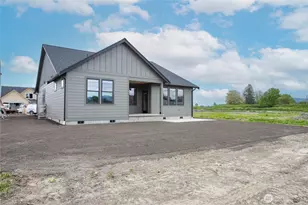 313 W 3rd St, Everson, WA 98247 - Photo 36
