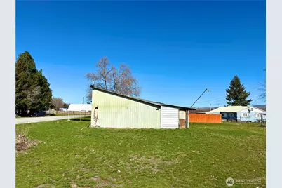 320 S Central Street, Brewster, WA 98812 - Photo 32